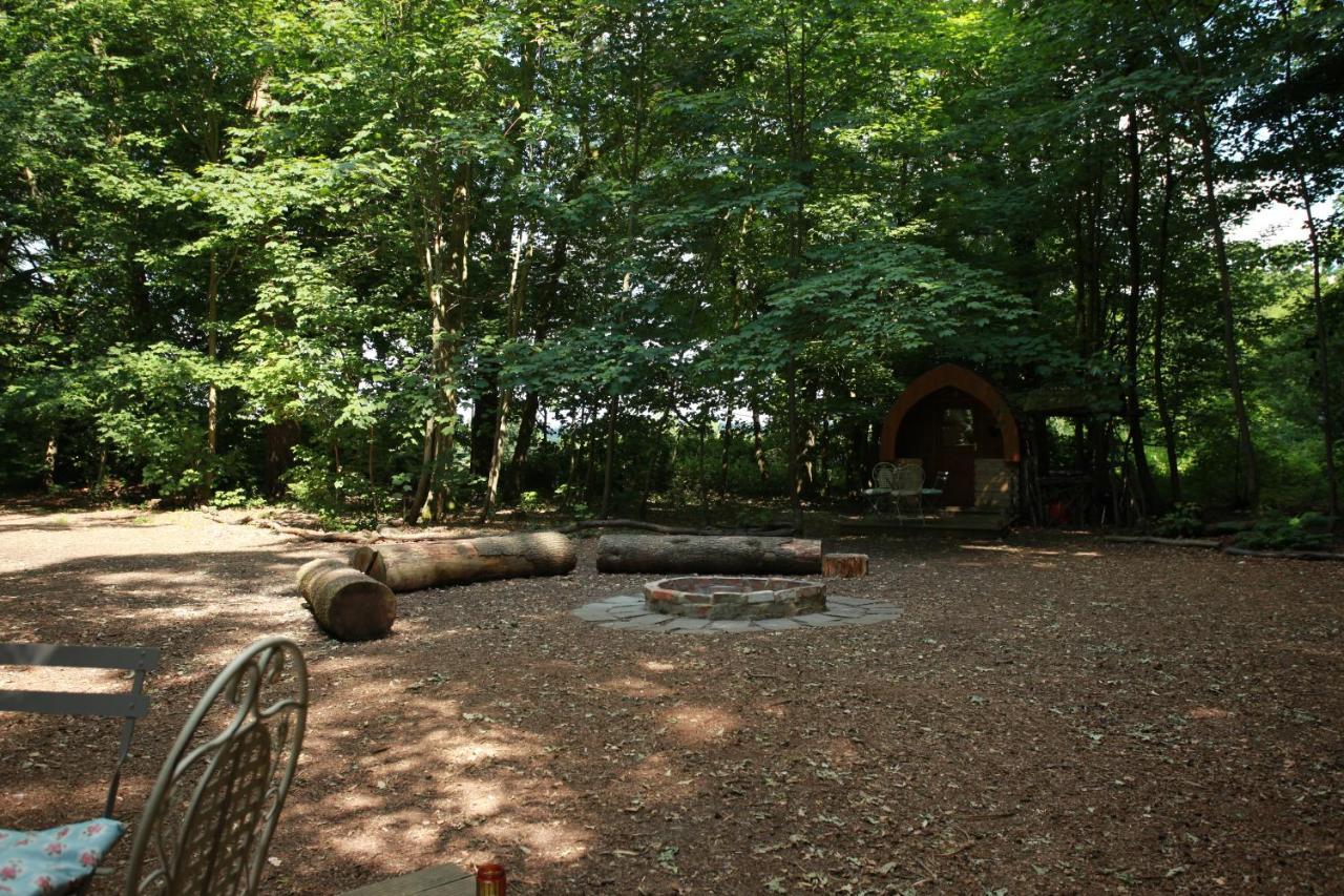 Hollington Park Glamping Otel Newbury  Dış mekan fotoğraf